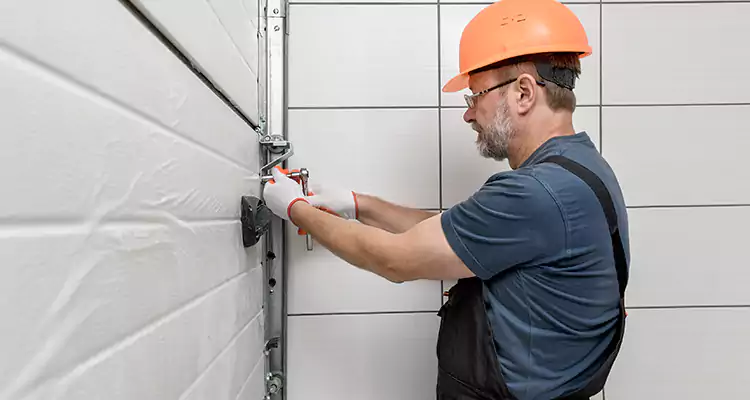 Emergency Garage Door Repair in Coral Terrace, FL