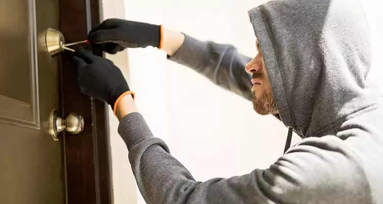 Emergency Motel Lock Repairs—Available 24/7 in Coral Terrace, FL