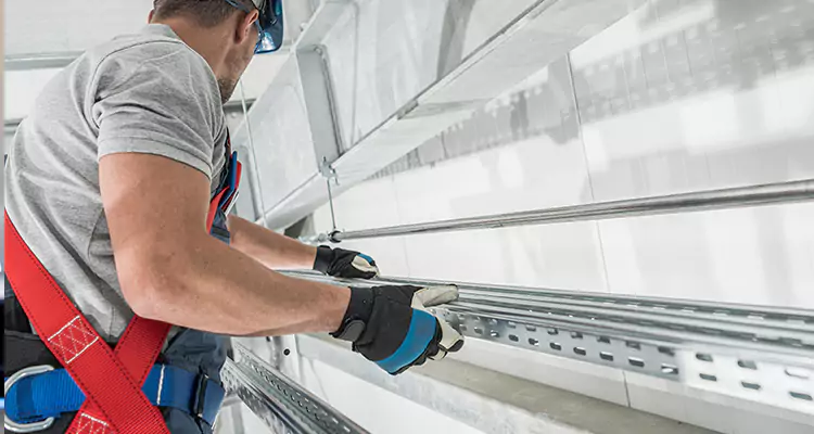 Glass Balcony Railing Replacement in Coral Terrace, FL