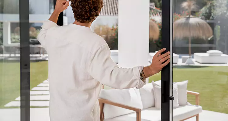 Sliding Screen Door Maintenance for Closing Issues in Coral Terrace, FL